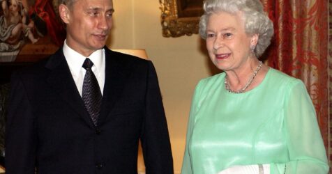 Putin kept The Queen waiting for 14 minutes, during which time she defied protocol by making a sarcastic remark
